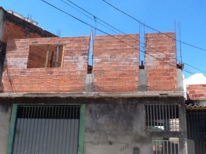 Posso construir em cima da minha casa